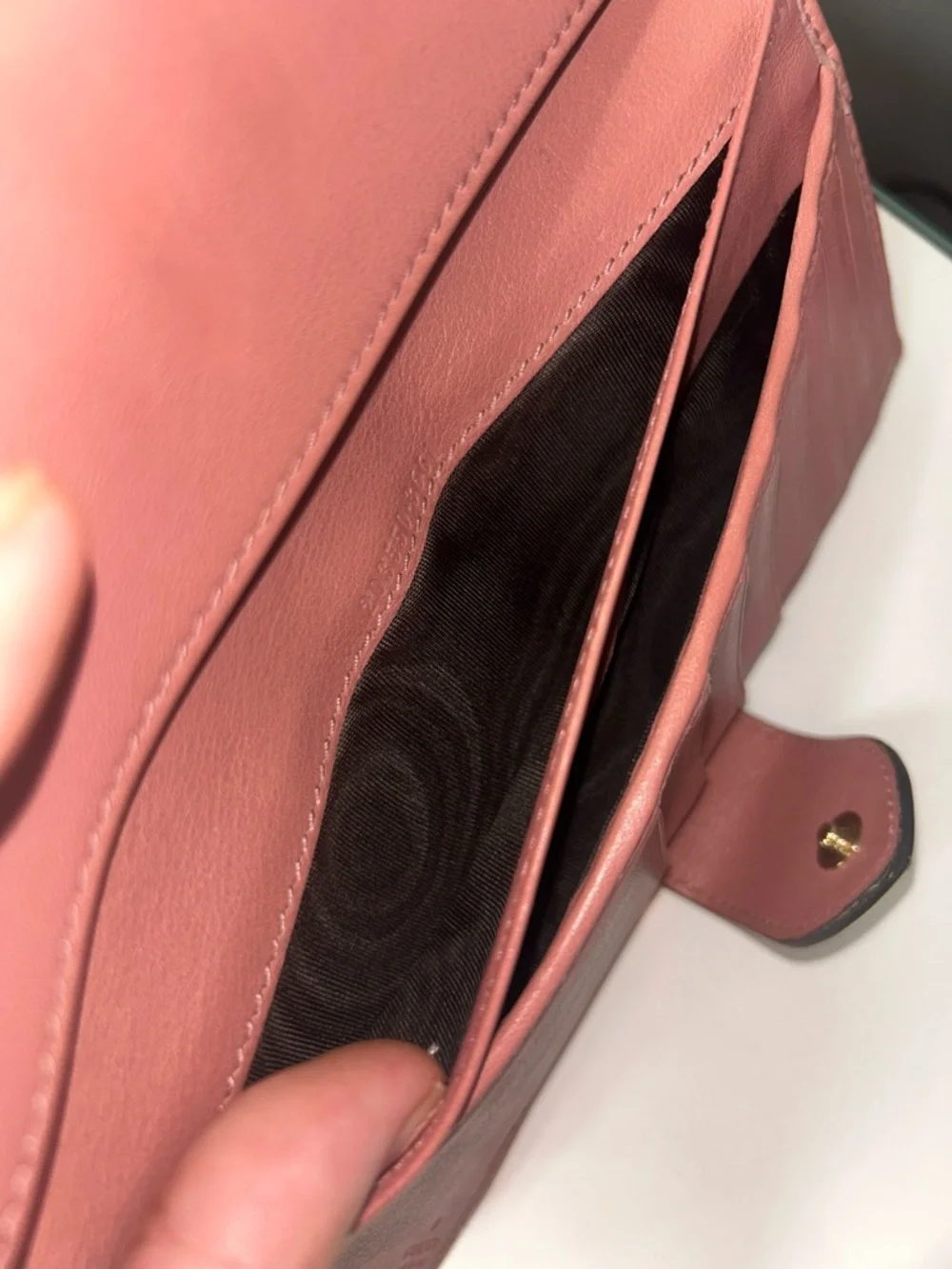 Gucci GG Monogram Canvas Pink Continental Heart Wallet - Picture 6 of 15